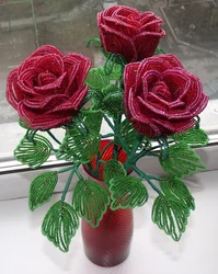 Самые легкие розы из бисера