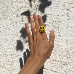 Желтое кольцо из бисера