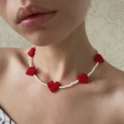 Ожерелье с сердцем из бисера