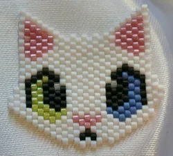 Кот из бисера кирпичным плетением