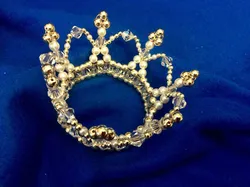 Кольцо из бисера с короной