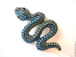 Кольцо из бисера в виде змеи