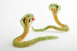 Поделки из бисера для начинающих змея