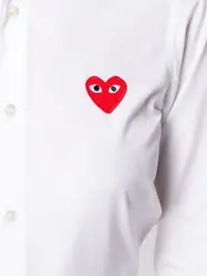 Рубашка с сердцем на груди из бисера