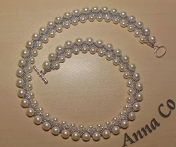 Ожерелье из бисера с жемчугом