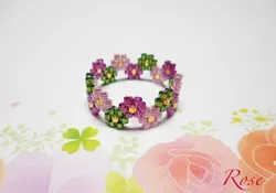 Красивые кольца из бисера с цветочками