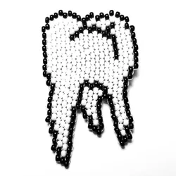 Поделка зуб из бисера