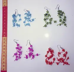 Сережки из бисера с цветами