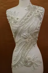 Свадебное платье с вышивкой из бисера
