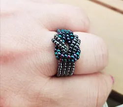 Синие кольца из бисера